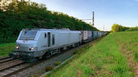 Train de marchandises ICF